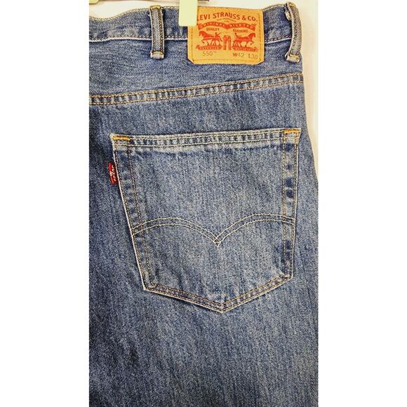 Levi's 550 Relaxed Fit Denim Blue Jeans Mens pants Size 42 x 30 straight leg - Picture 5 of 10